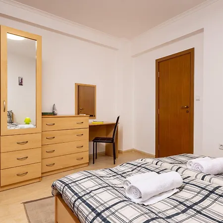Yanevi At Grand Monastery Apartment