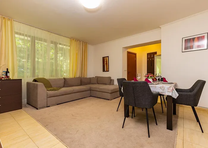 Yanevi At Grand Monastery Apartment